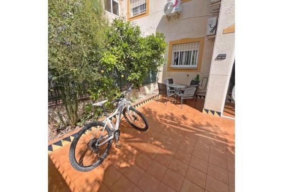 Resale - Townhouse -
Guardamar del Segura - El Edén - Los Estaños