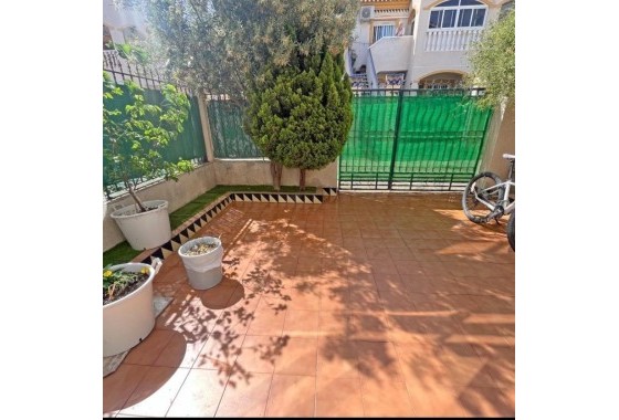 Resale - Townhouse -
Guardamar del Segura - El Edén - Los Estaños