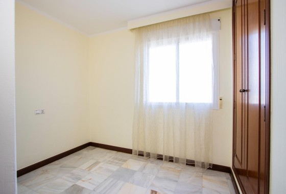 Herverkoop - Appartement / Flat -
Torrevieja - Los Frutales