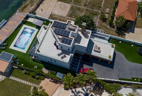 Sprzedaż - Willa wolnostojąca -
La Manga del Mar Menor - La Manga