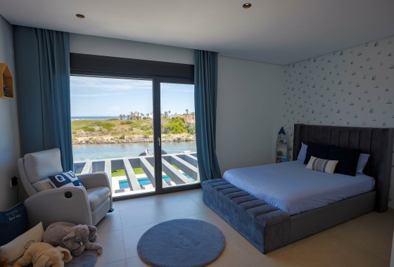 Sprzedaż - Willa wolnostojąca -
La Manga del Mar Menor - La Manga