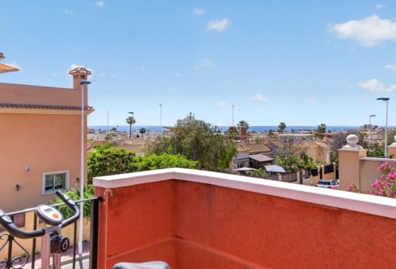 Venta - Adosado -
Torrevieja
