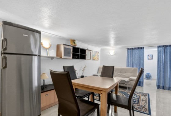 Venta - Adosado -
Torrevieja