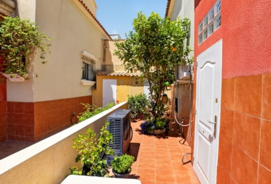 Venta - Adosado -
Torrevieja
