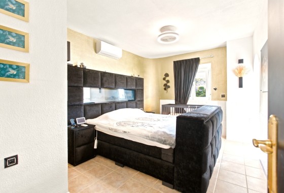 Resale - Detached Villa -
Rojales - La Marquesa Golf