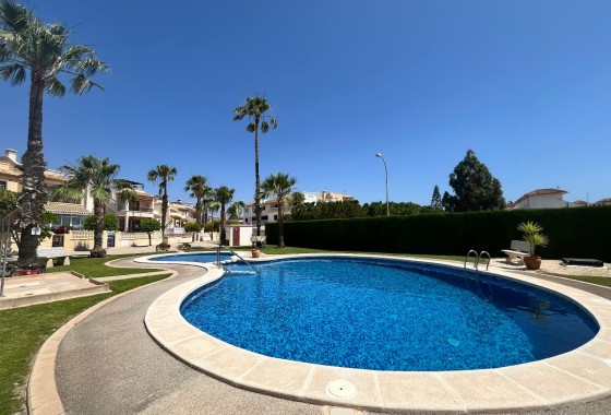 Revente - Villa mitoyenne -
Playa Flamenca - Jumilla