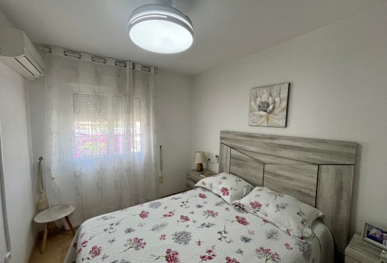 Revente - Villa mitoyenne -
Playa Flamenca - Jumilla