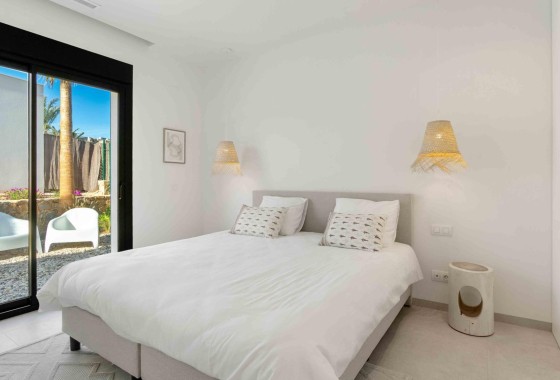 Venta - Chalet Independiente -
Orihuela - Las Colinas Golf