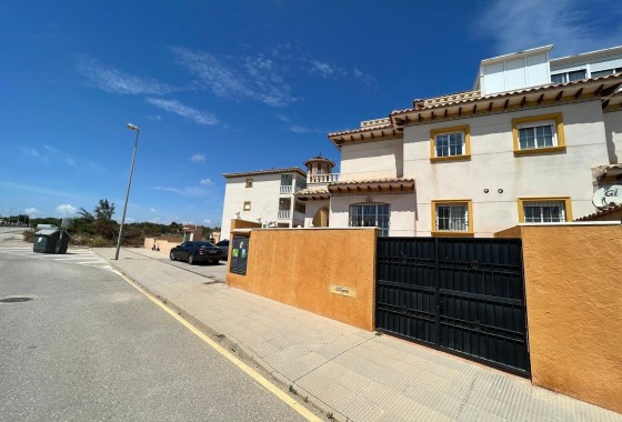 Resale - Semi Detached Villa -
Orihuela Costa - Montezenia
