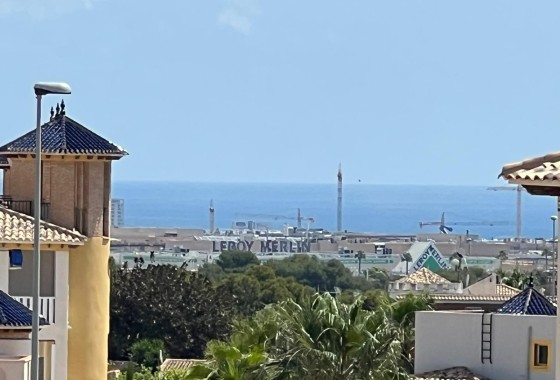 Resale - Semi Detached Villa -
Orihuela Costa - Montezenia