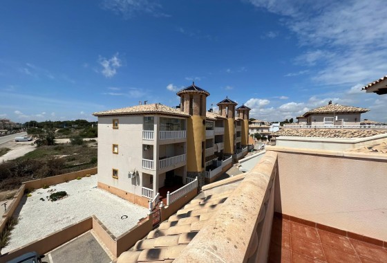 Resale - Semi Detached Villa -
Orihuela Costa - Montezenia