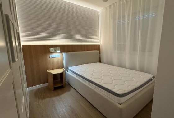 Herverkoop - Appartement / Flat -
Torrevieja - Punta Prima