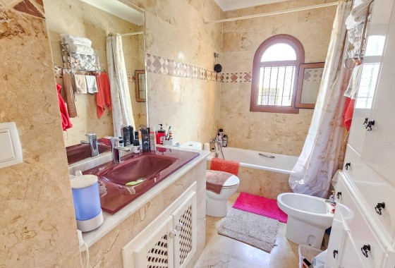 Revente - Maison de ville -
Orihuela Costa - PAU 8