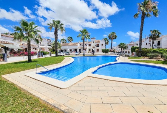 Revente - Maison de ville -
Orihuela Costa - PAU 8