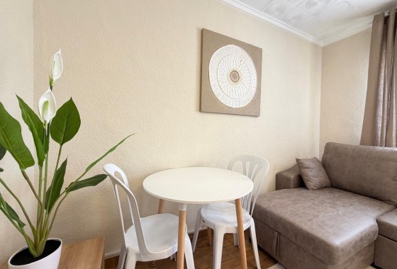 Revente - Appartement -
Torrevieja - El Limonar