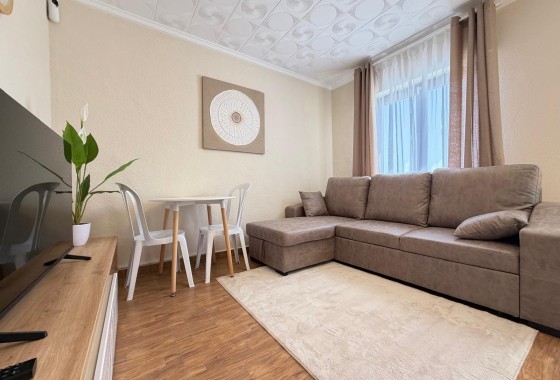 Revente - Appartement -
Torrevieja - El Limonar