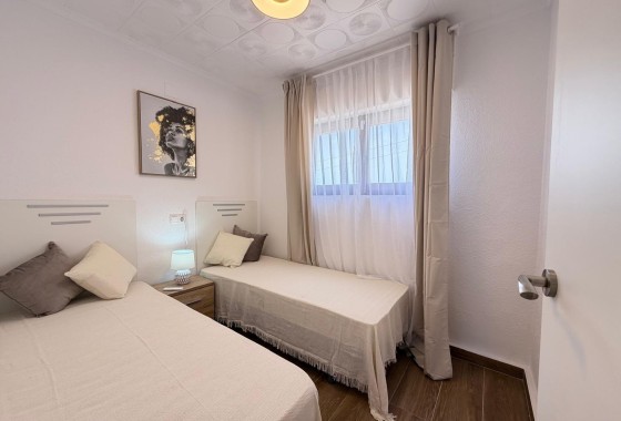 Revente - Appartement -
Torrevieja - El Limonar