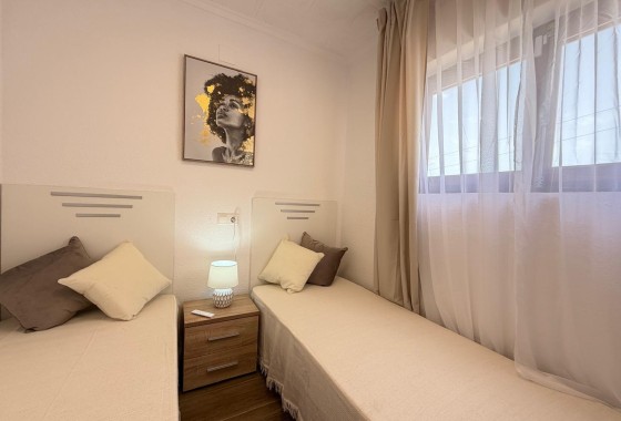 Revente - Appartement -
Torrevieja - El Limonar