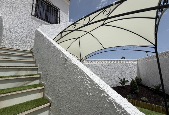Revente - Appartement -
Torrevieja - El Limonar