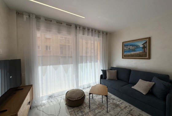Herverkoop - Appartement / Flat -
Torrevieja