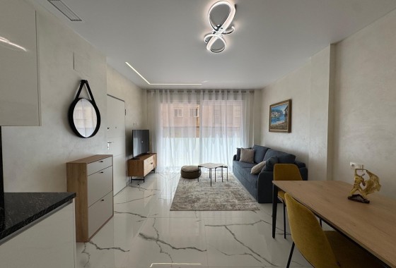 Herverkoop - Appartement / Flat -
Torrevieja