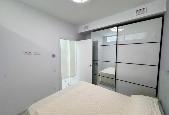Herverkoop - Appartement / Flat -
Torrevieja