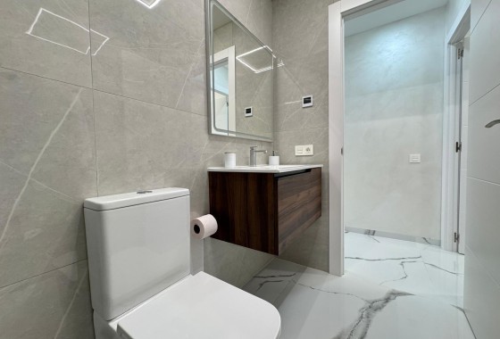 Herverkoop - Appartement / Flat -
Torrevieja