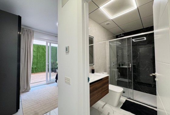 Herverkoop - Appartement / Flat -
Torrevieja