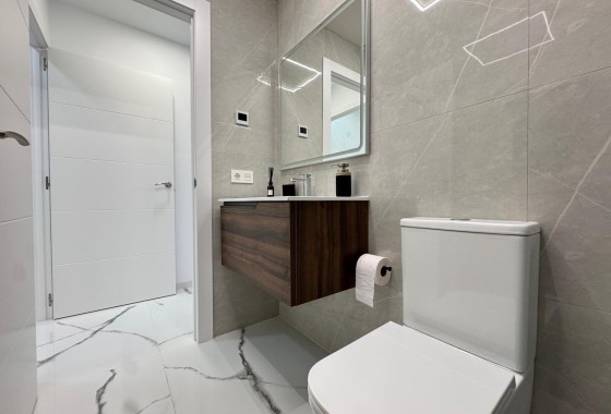 Herverkoop - Appartement / Flat -
Torrevieja
