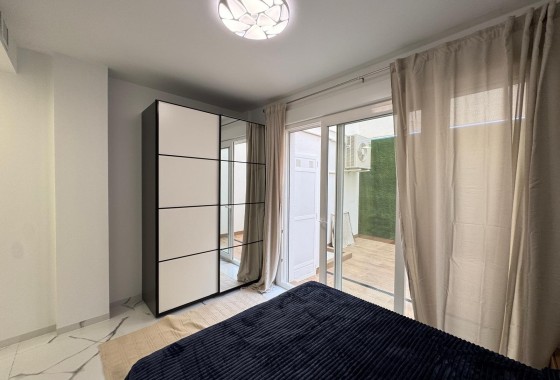 Herverkoop - Appartement / Flat -
Torrevieja