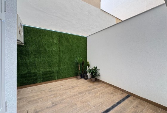 Herverkoop - Appartement / Flat -
Torrevieja