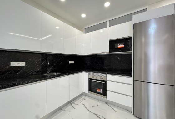Wiederverkauf - Wohnung / Apartment -
Torrevieja