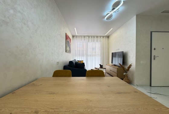 Wiederverkauf - Wohnung / Apartment -
Torrevieja