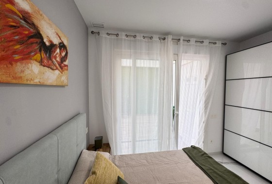 Wiederverkauf - Wohnung / Apartment -
Torrevieja