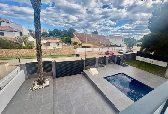 Wiederverkauf - Freistehende Villa -
Orihuela Costa