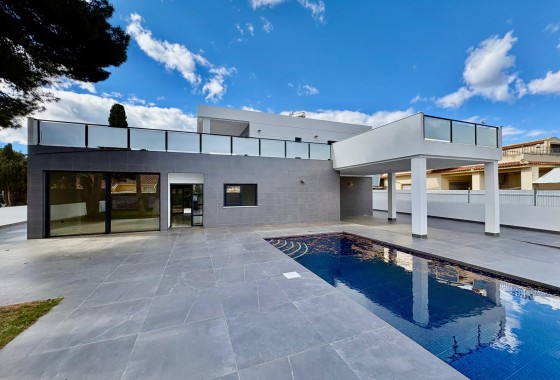 Wiederverkauf - Freistehende Villa -
Orihuela Costa