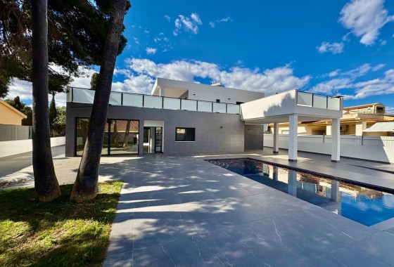 Wiederverkauf - Freistehende Villa -
Orihuela Costa