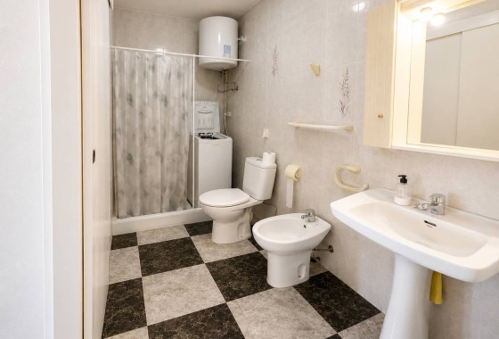 Sprzedaż - Apartament / Mieszkanie -
La Manga del Mar Menor - La Manga