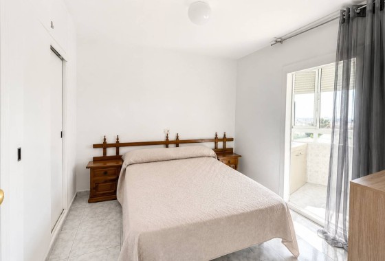 Sprzedaż - Apartament / Mieszkanie -
La Manga del Mar Menor - La Manga