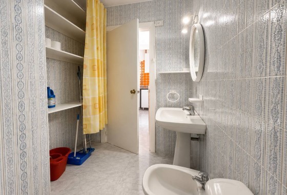 Sprzedaż - Apartament / Mieszkanie -
La Manga del Mar Menor - La Manga