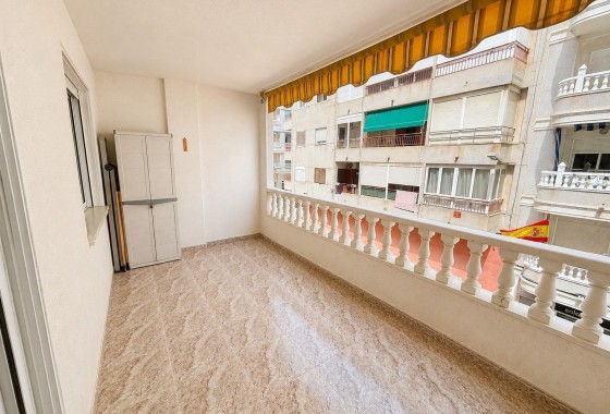 Revente - Appartement -
Torrevieja - Playa del Cura
