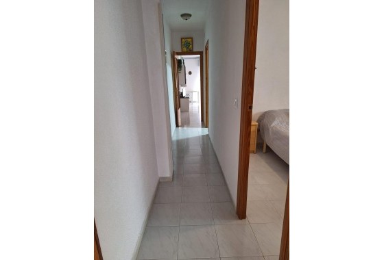 Wiederverkauf - Wohnung / Apartment -
Torrevieja - Playa del Cura