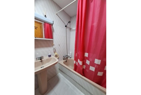 Wiederverkauf - Wohnung / Apartment -
Torrevieja - Playa del Cura
