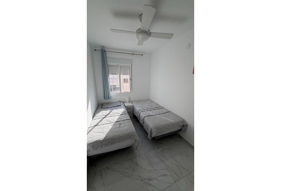 Revente - Appartement -
Torrevieja - Curva del Palangre