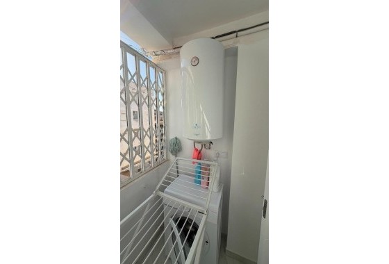 Revente - Appartement -
Torrevieja - Curva del Palangre
