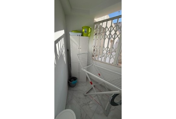 Revente - Appartement -
Torrevieja - Curva del Palangre