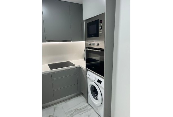 Venta - Apartamento / Piso -
Torrevieja