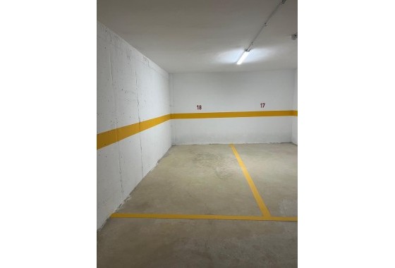 Venta - Apartamento / Piso -
Torrevieja