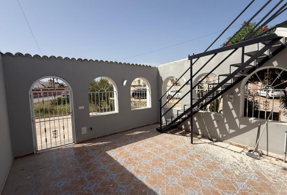Revente - Maison de ville -
Torrevieja - Torreta florida