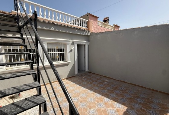 Revente - Maison de ville -
Torrevieja - Torreta florida
